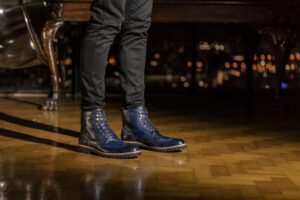 Leia mais sobre o artigo Botinas masculinas: tendências, modelos e sugestões