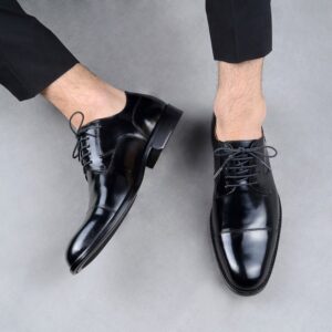 Leia mais sobre o artigo Oxford ou Derby? Qual sapato clássico masculino escolher para uma ocasião formal